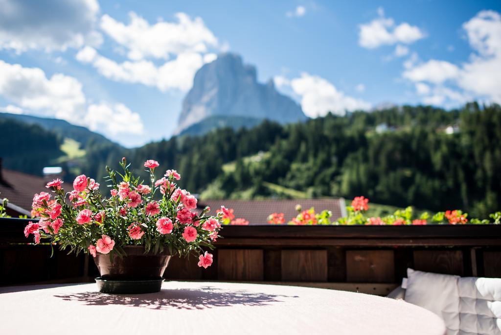 Garni Le Chalet Santa Cristina Val Gardena Ngoại thất bức ảnh